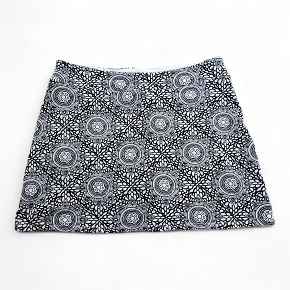 Soybou Pants - Soybou Size Medium Women's Black and White Athletic Skirt. Golf Tennis Yoga
